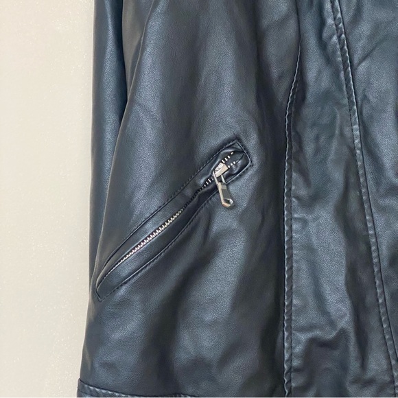 Faux Leather Jacket with Sweater Lapels - Picture 3 of 7